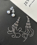 Galaxy Rain Unwild Pearls Earrings