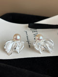 L'éclat de l'eau Freshwater Pearl Earrings