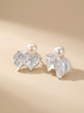 L'éclat de l'eau Freshwater Pearl Earrings