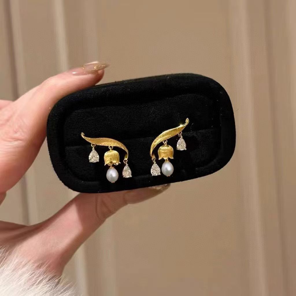 Asymmetrical Lily of the Valley Pearl Earrings - Handcrafted Harmony for Everyday Elegance