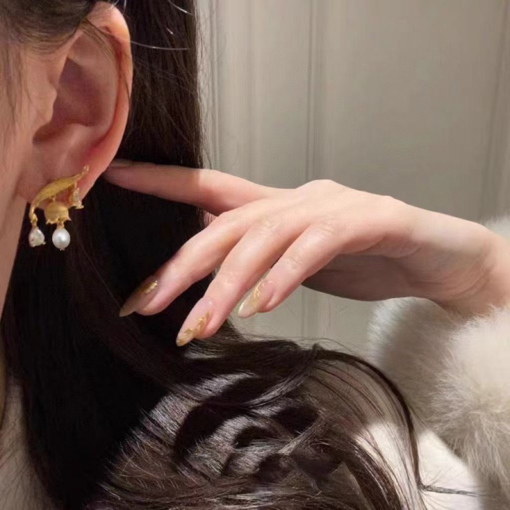 Asymmetrical Lily of the Valley Pearl Earrings - Handcrafted Harmony for Everyday Elegance