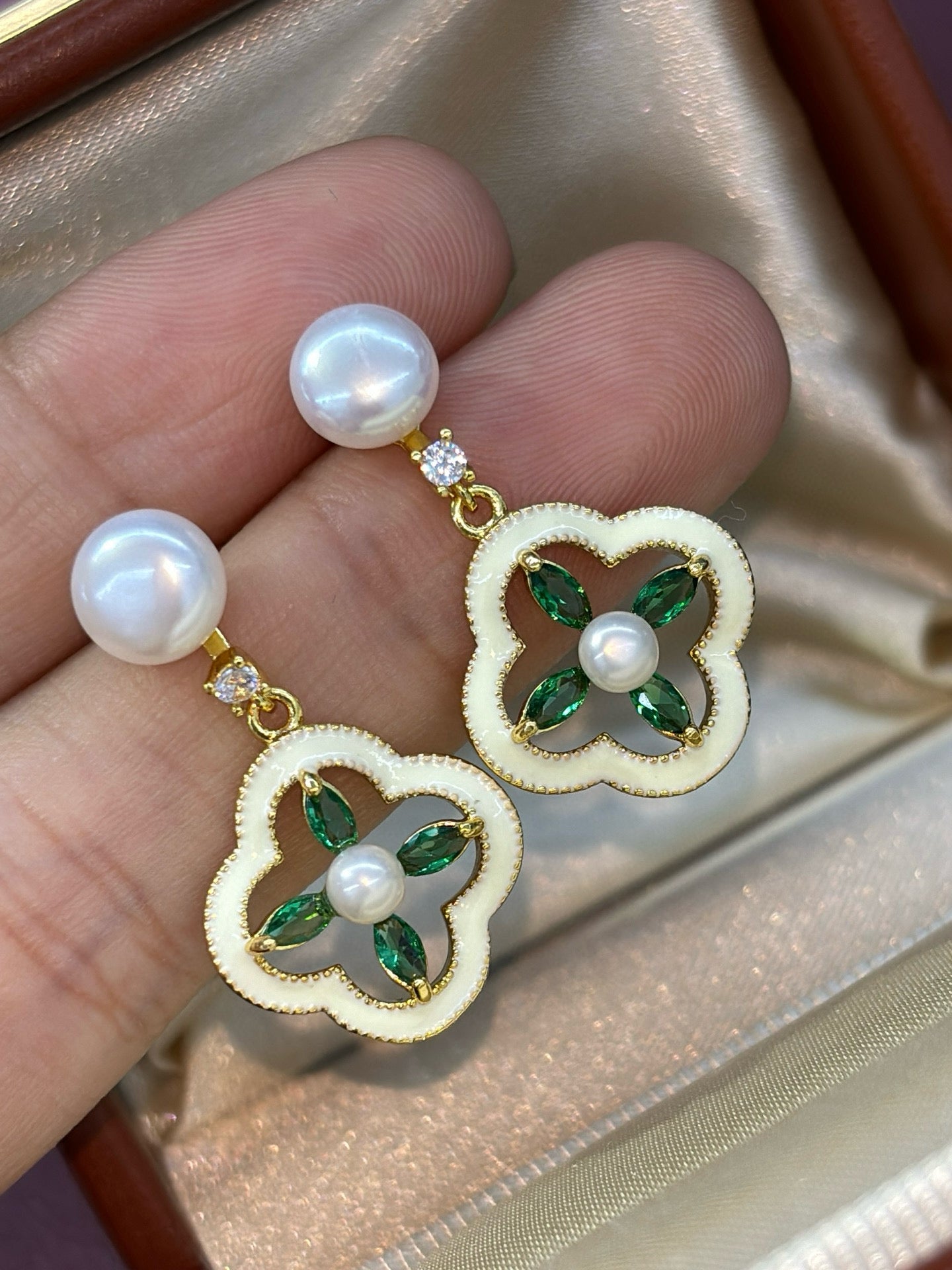 Lucky Clover Mist-Pearl Drop Earrings