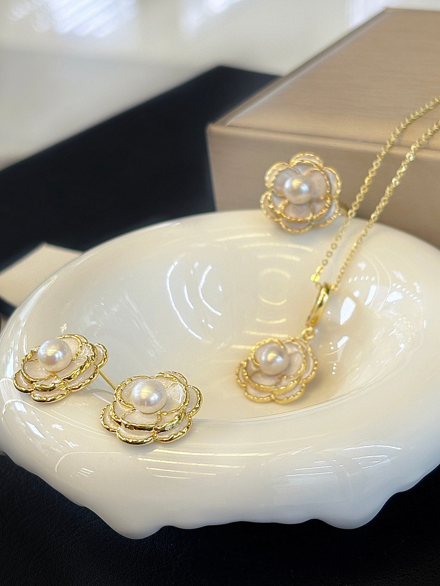Wild Camellia Pearl Trio Set