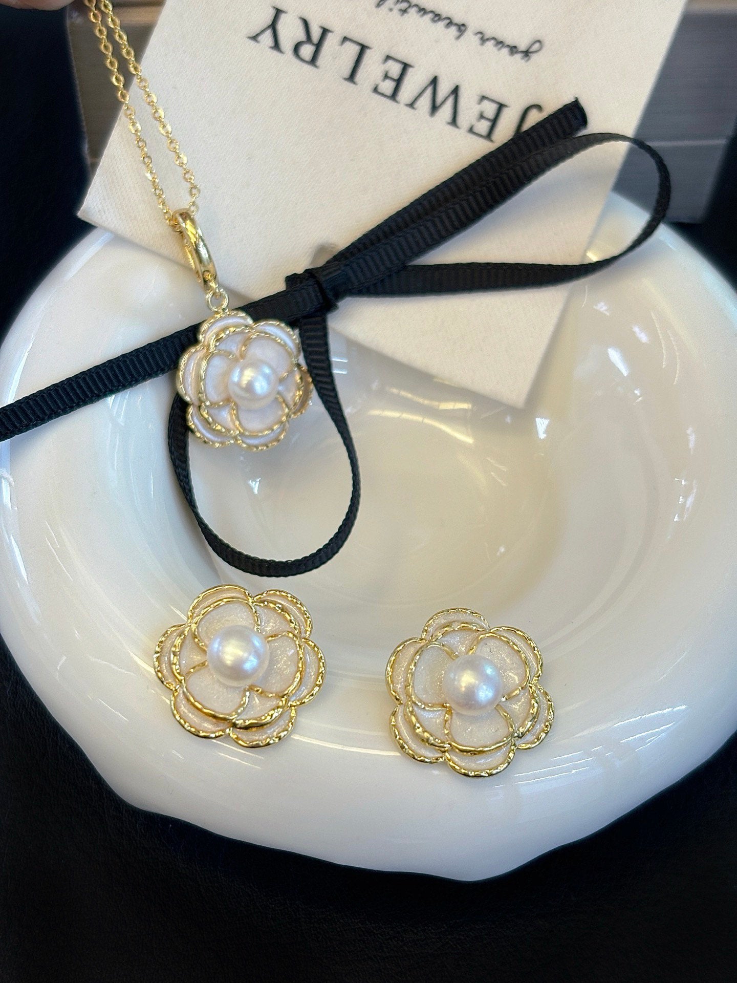 Wild Camellia Pearl Trio Set