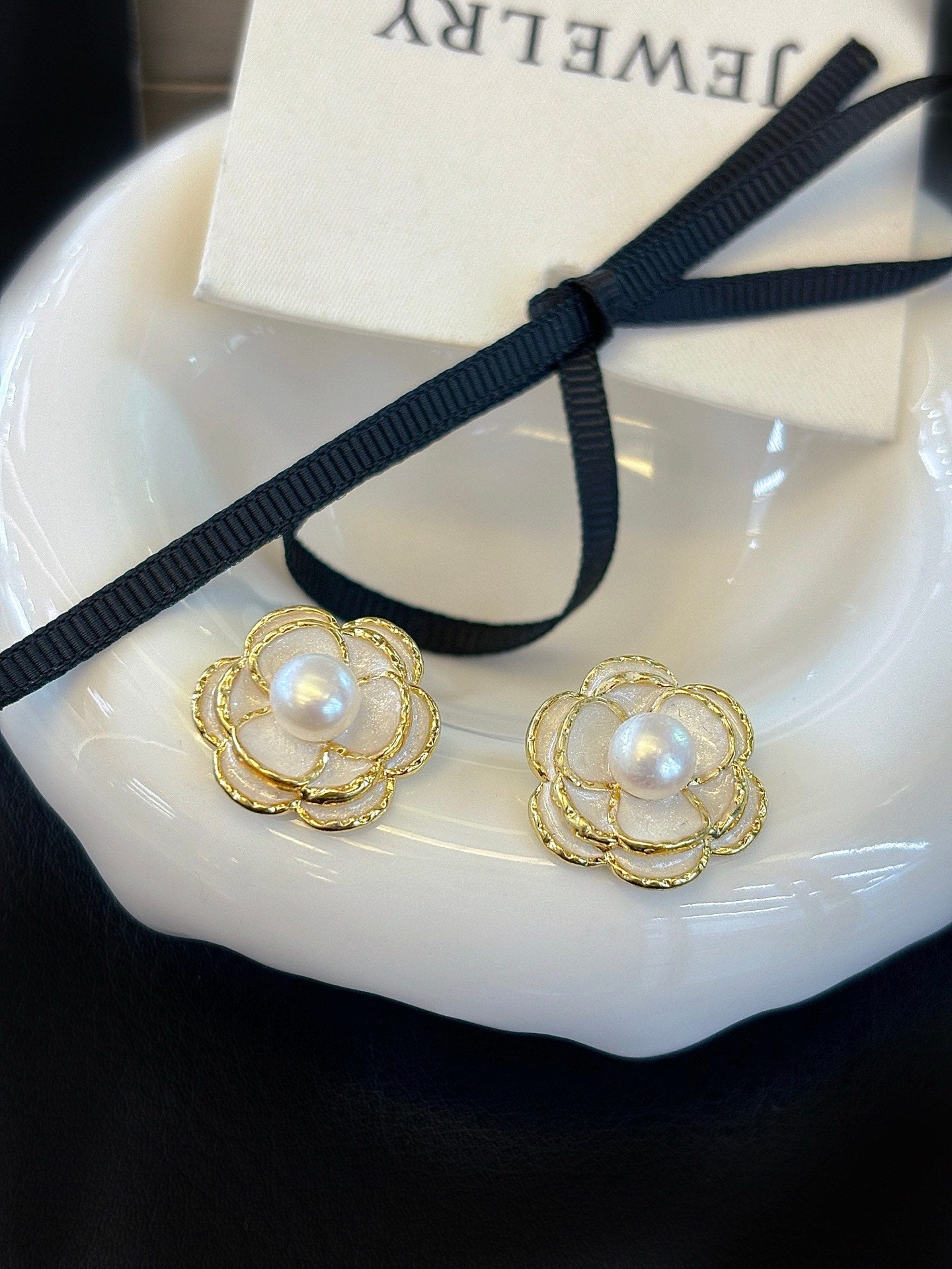 Wild Camellia Pearl Trio Set