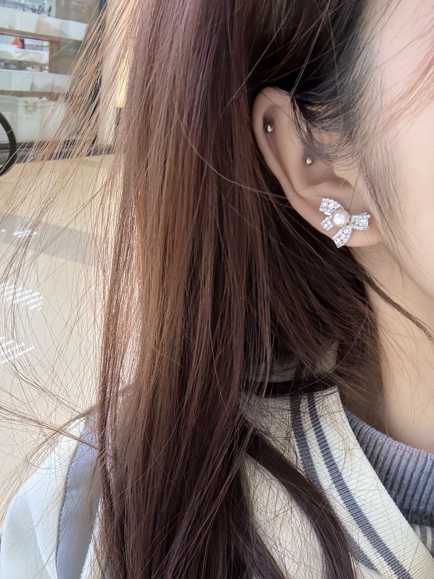 Butterfly Kisses Pearl & Zircon Earrings – Elegant French-inspired Statement