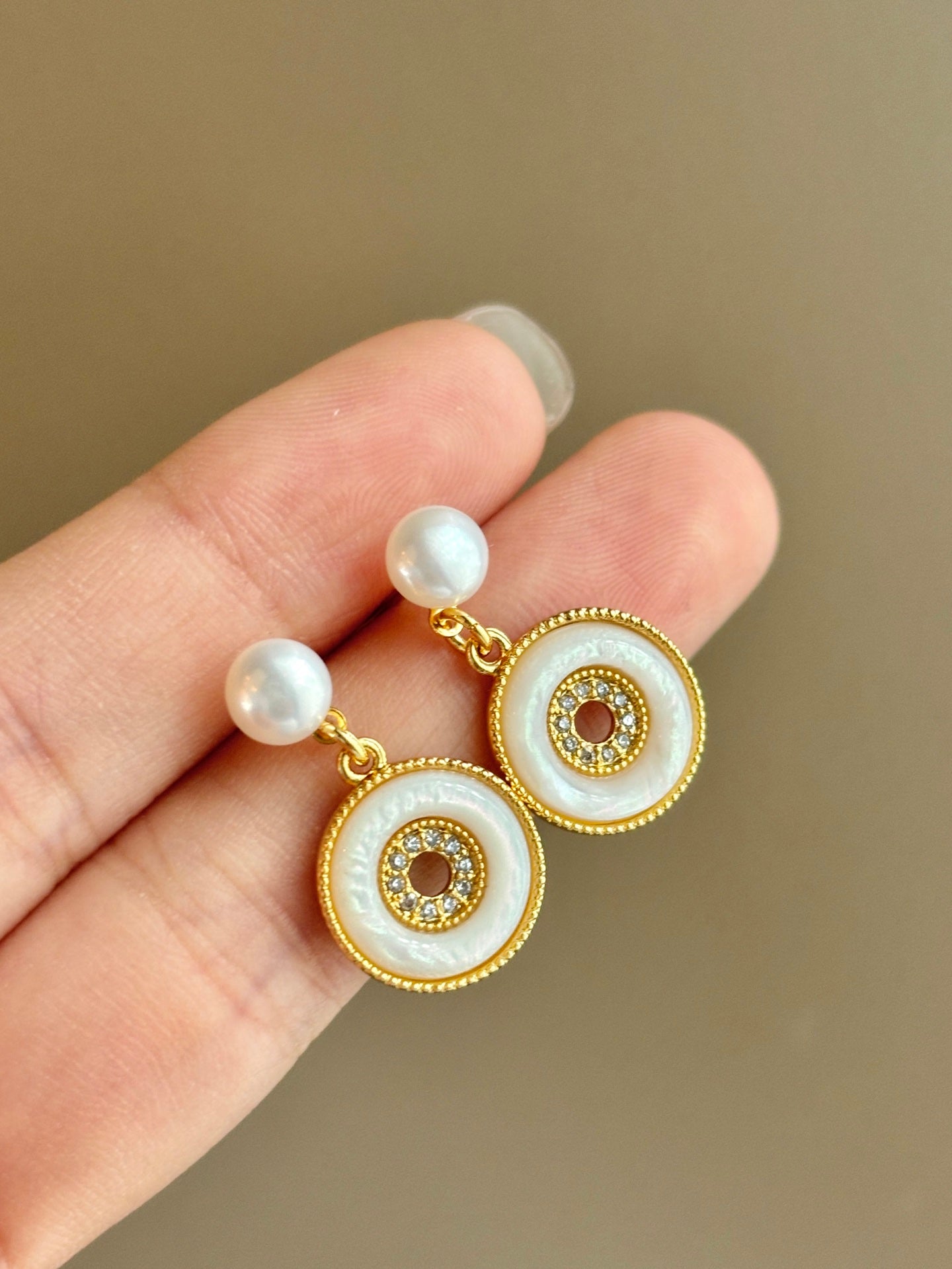 Breathable Pearl Donut Earrings - Dual Side Wear