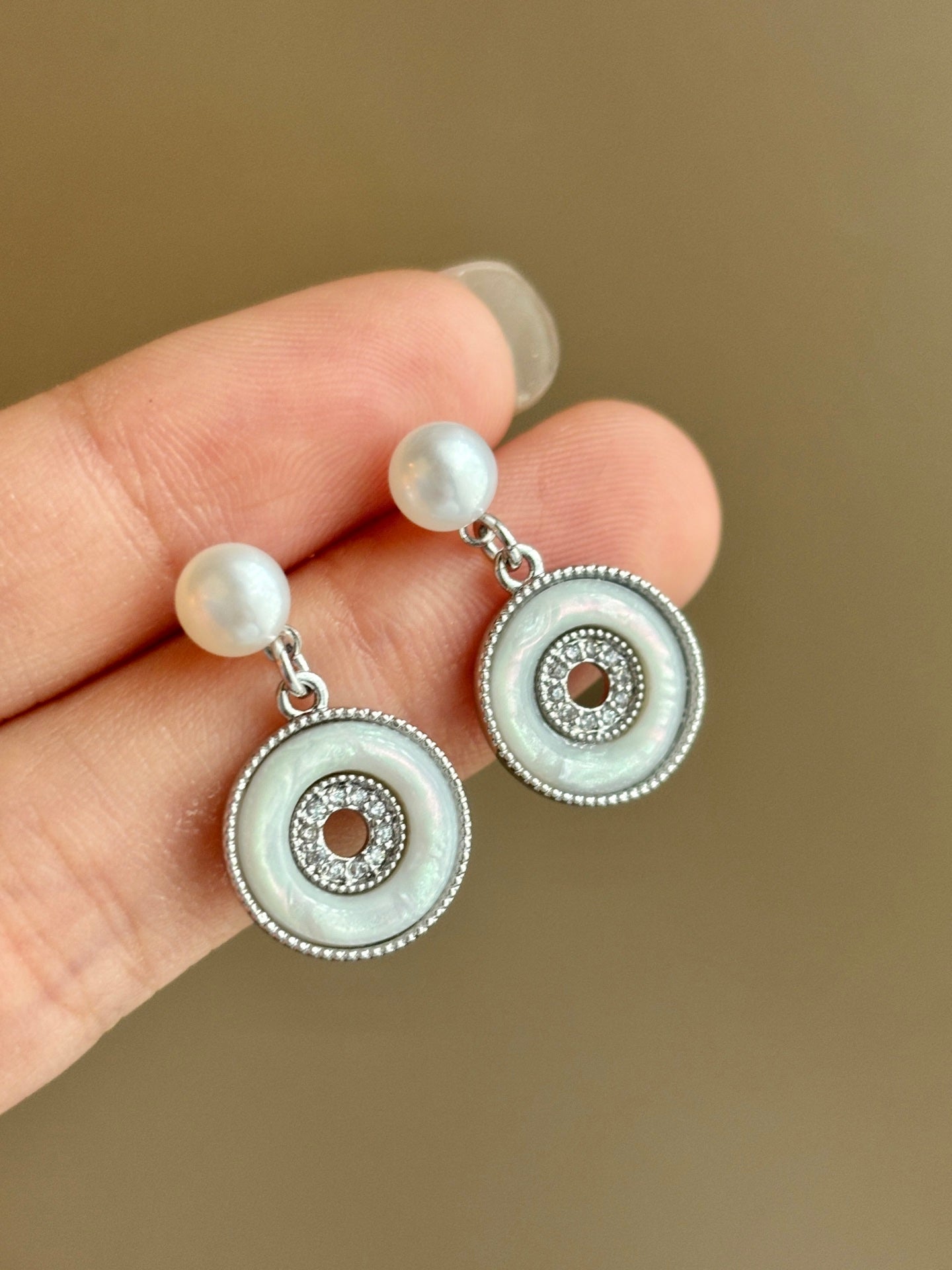Breathable Pearl Donut Earrings - Dual Side Wear Silver