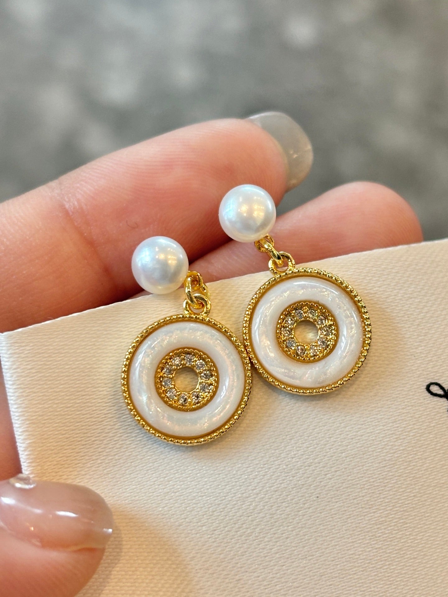 Breathable Pearl Donut Earrings - Dual Side Wear Gold