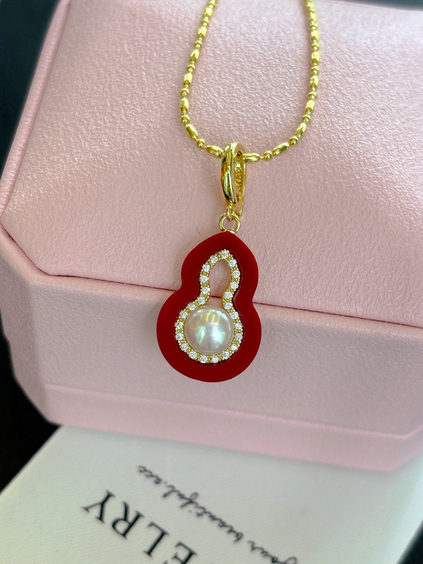 Gourd of Prosperity: Enameled Freshwater Pearl Necklace | Carrying Millennial Blessings