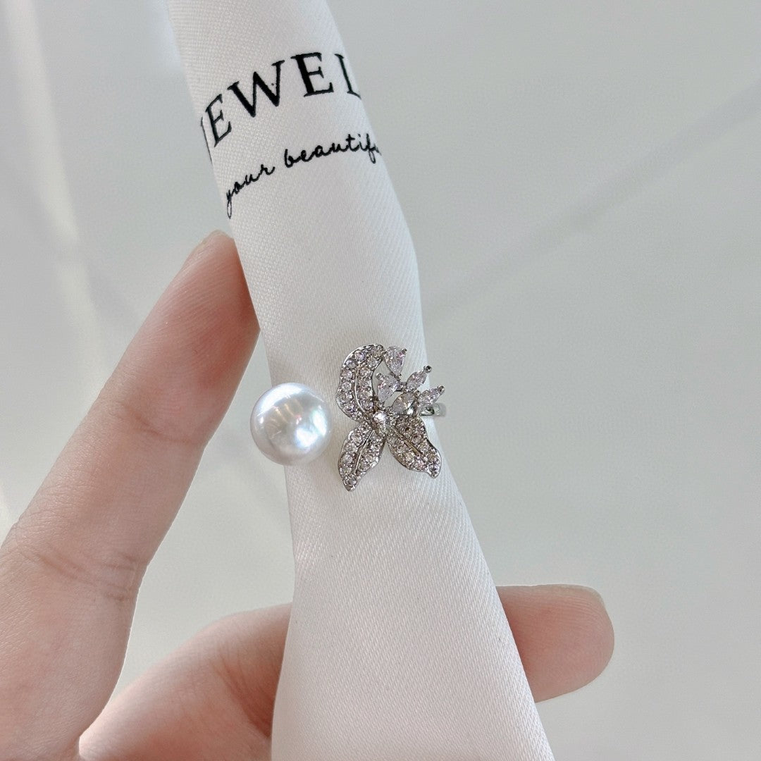 Iris Spring Wild Freshwater Pearl & Diamond Statement Ring