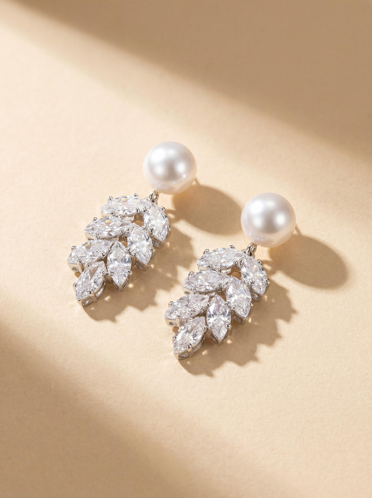Luxury Diamond-Studded Wheat Freshwater Pearl Earrings for Women