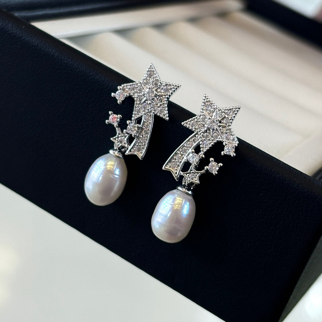Star Trails Freshwater Pearl Earrings | 925 Silver Comet Studs for Daily Elegance