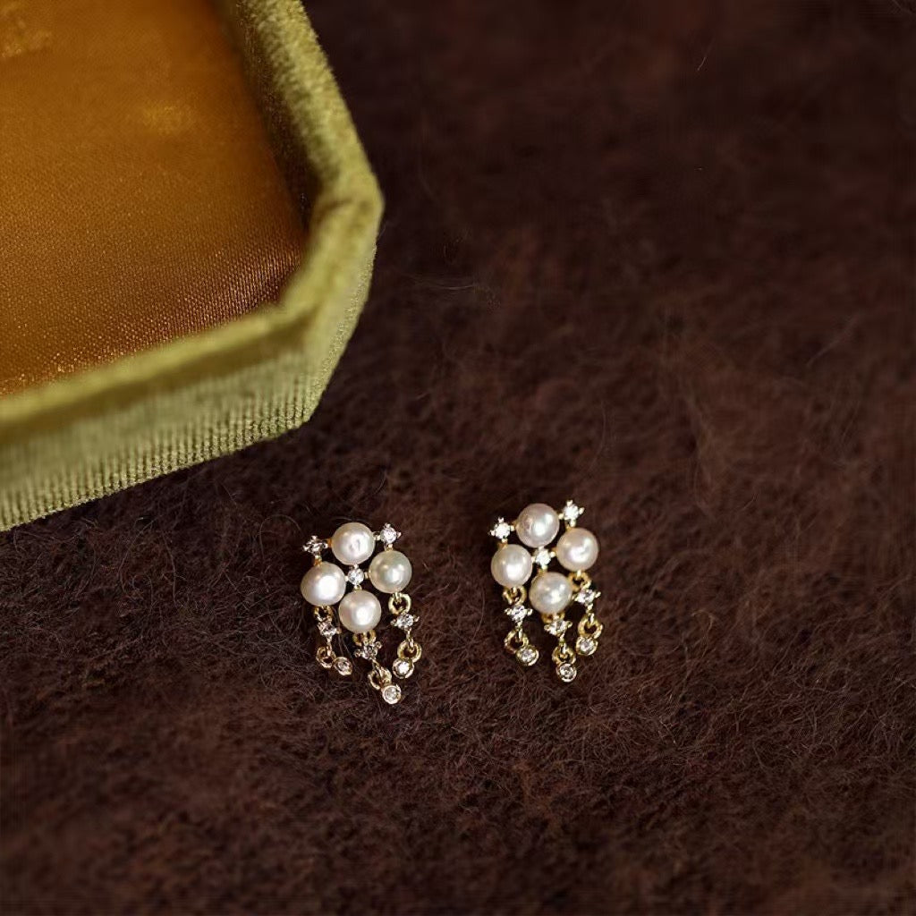 Wild Freshwater Pearl Four-Leaf Clover Stud Earrings