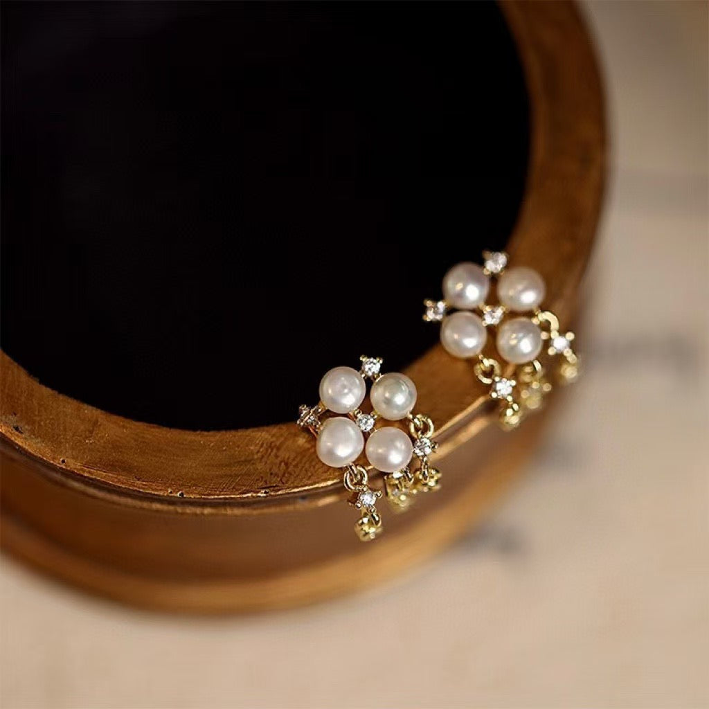 Wild Freshwater Pearl Four-Leaf Clover Stud Earrings