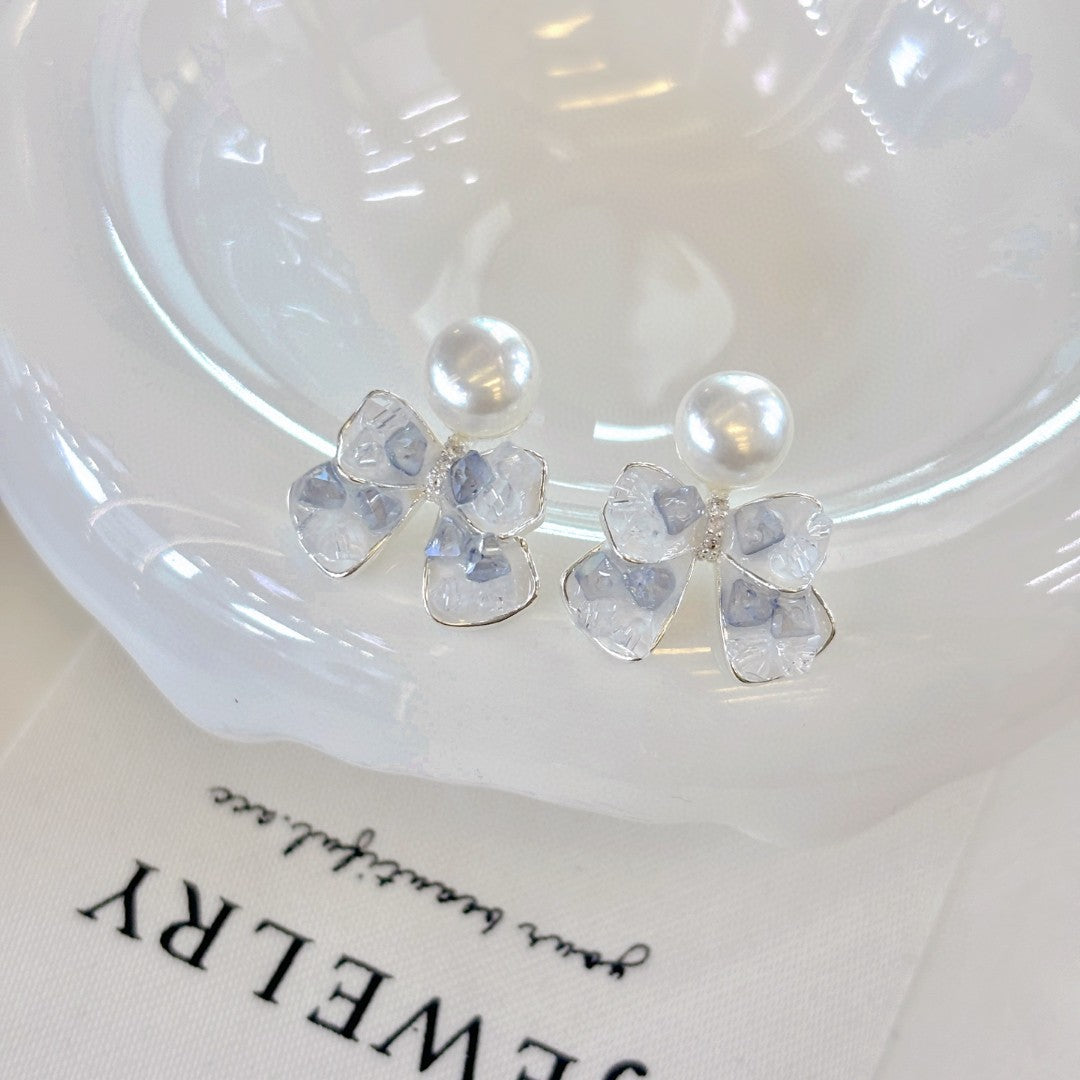 Luminous Blue Clover Pearl Stud Earrings: Nature's Whisper in Silver