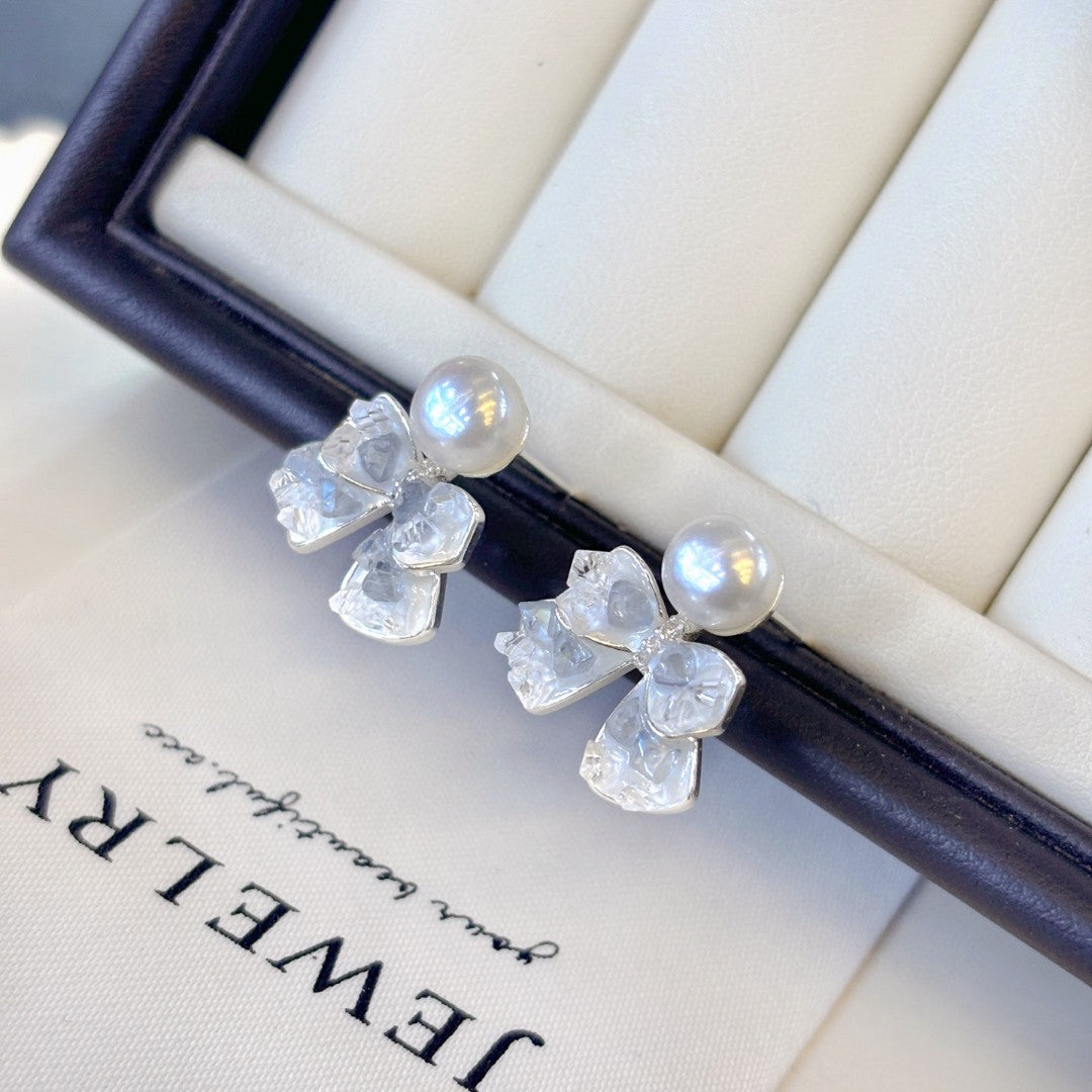 Luminous Blue Clover Pearl Stud Earrings: Nature's Whisper in Silver