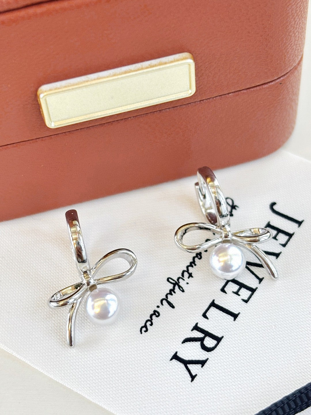 Butterfly Accent Pearl Earrings | Handcrafted Freshwater Cultured Pearls