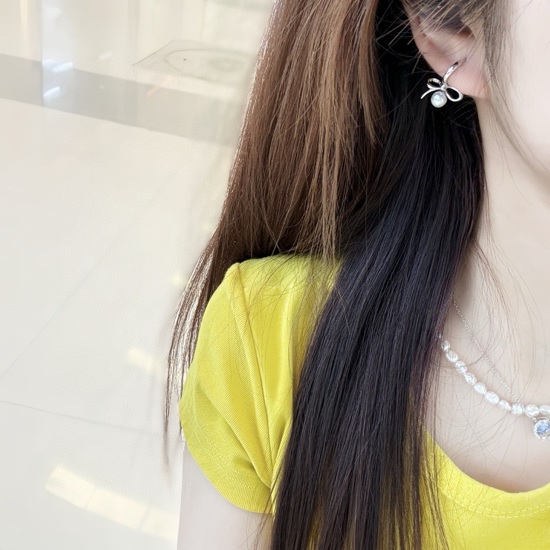 Butterfly Accent Pearl Earrings | Handcrafted Freshwater Cultured Pearls