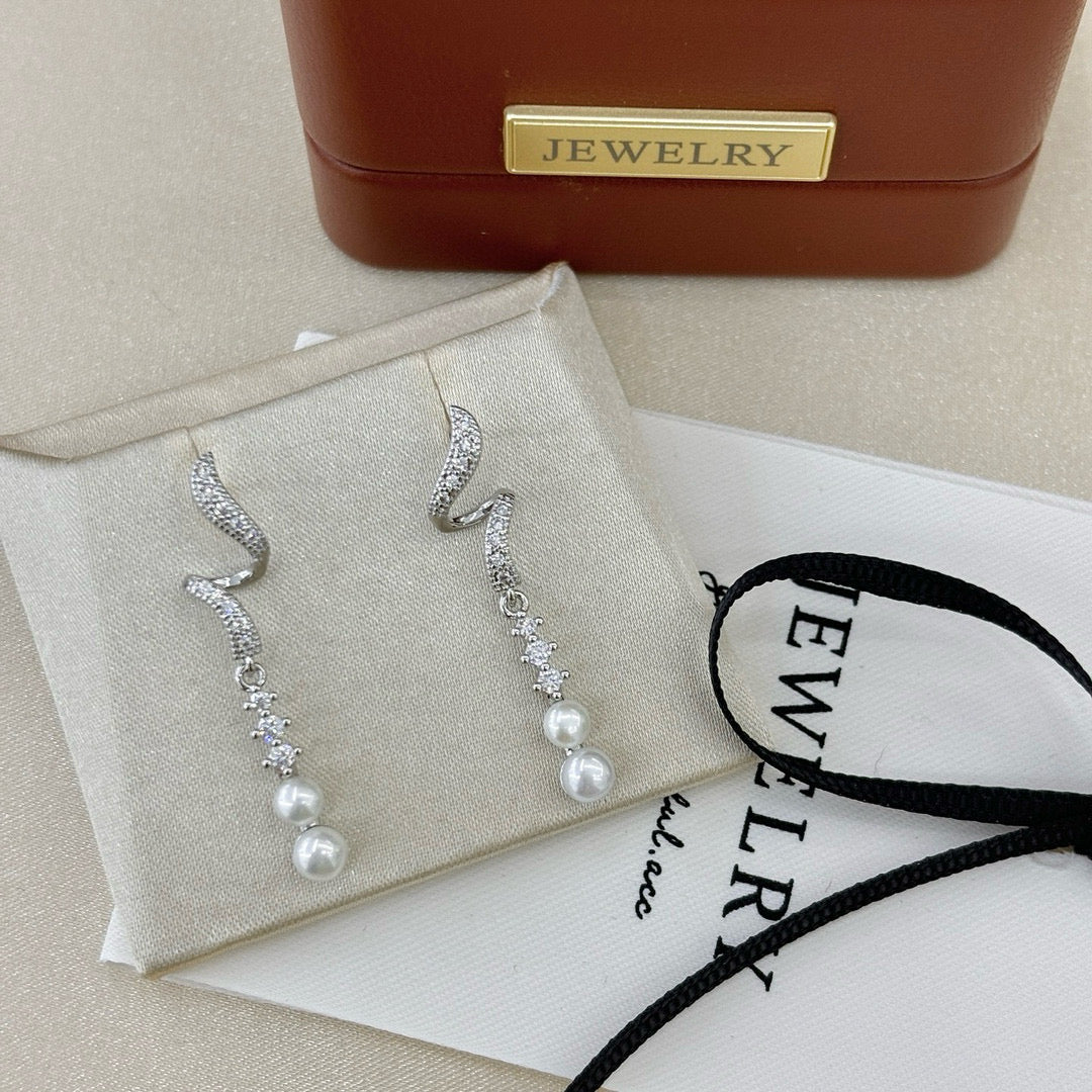 Galaxy Whisper Pearl Drop Earrings - Sleek Dangling Elegance