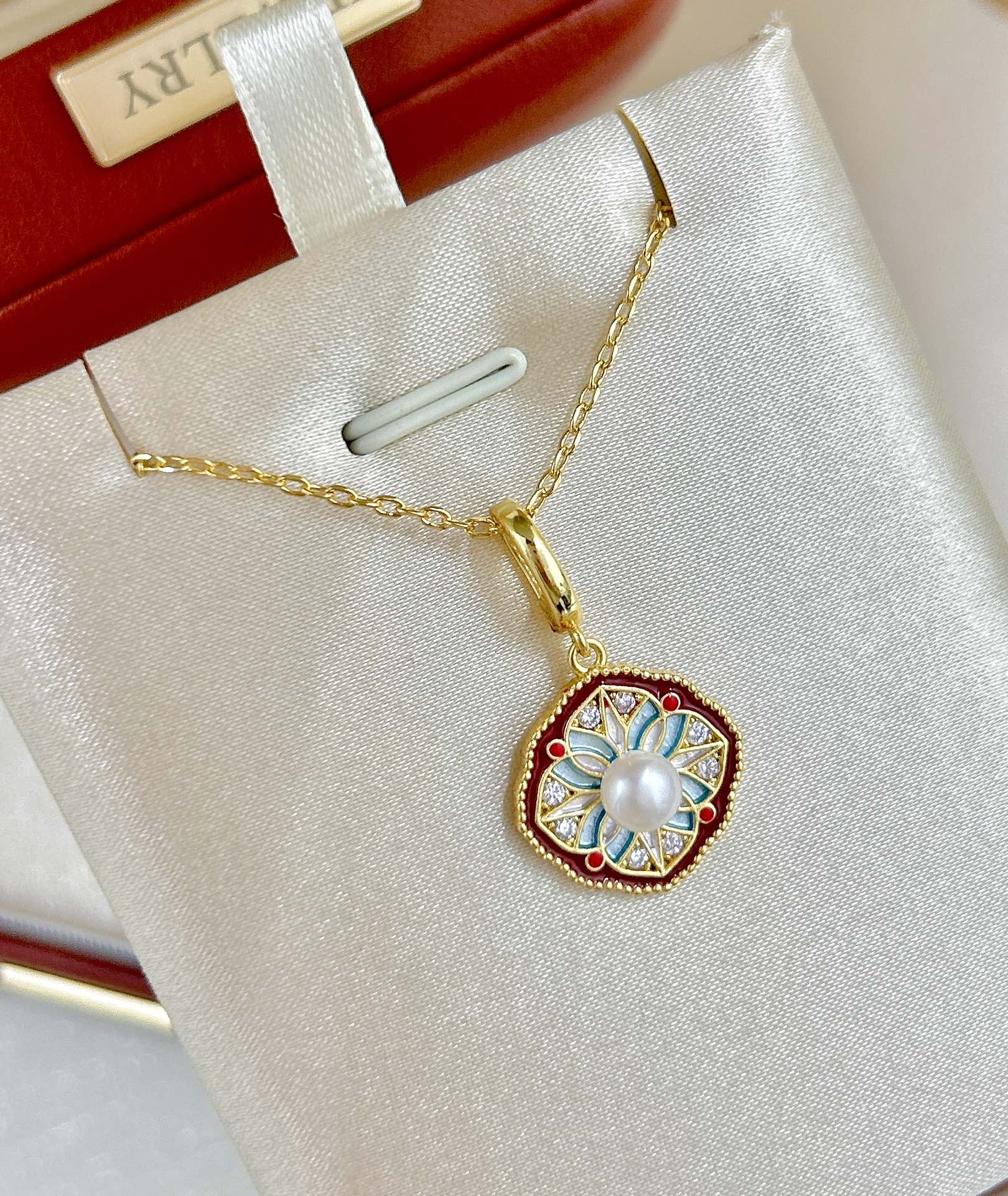 Dunhuang Zhaoyang Enamel Pearl Sunflower Pendant Necklace | Wear Millennium Heritage