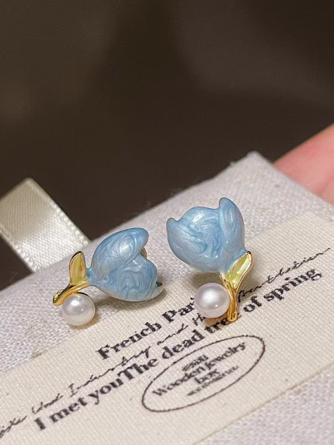 Hand-Painted Glazed Tulip Pearl Earrings — Timeless Freshwater Elegance for Daily Radiance Blue