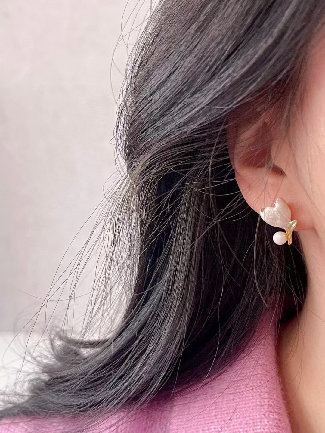 Hand-Painted Glazed Tulip Pearl Earrings — Timeless Freshwater Elegance for Daily Radiance