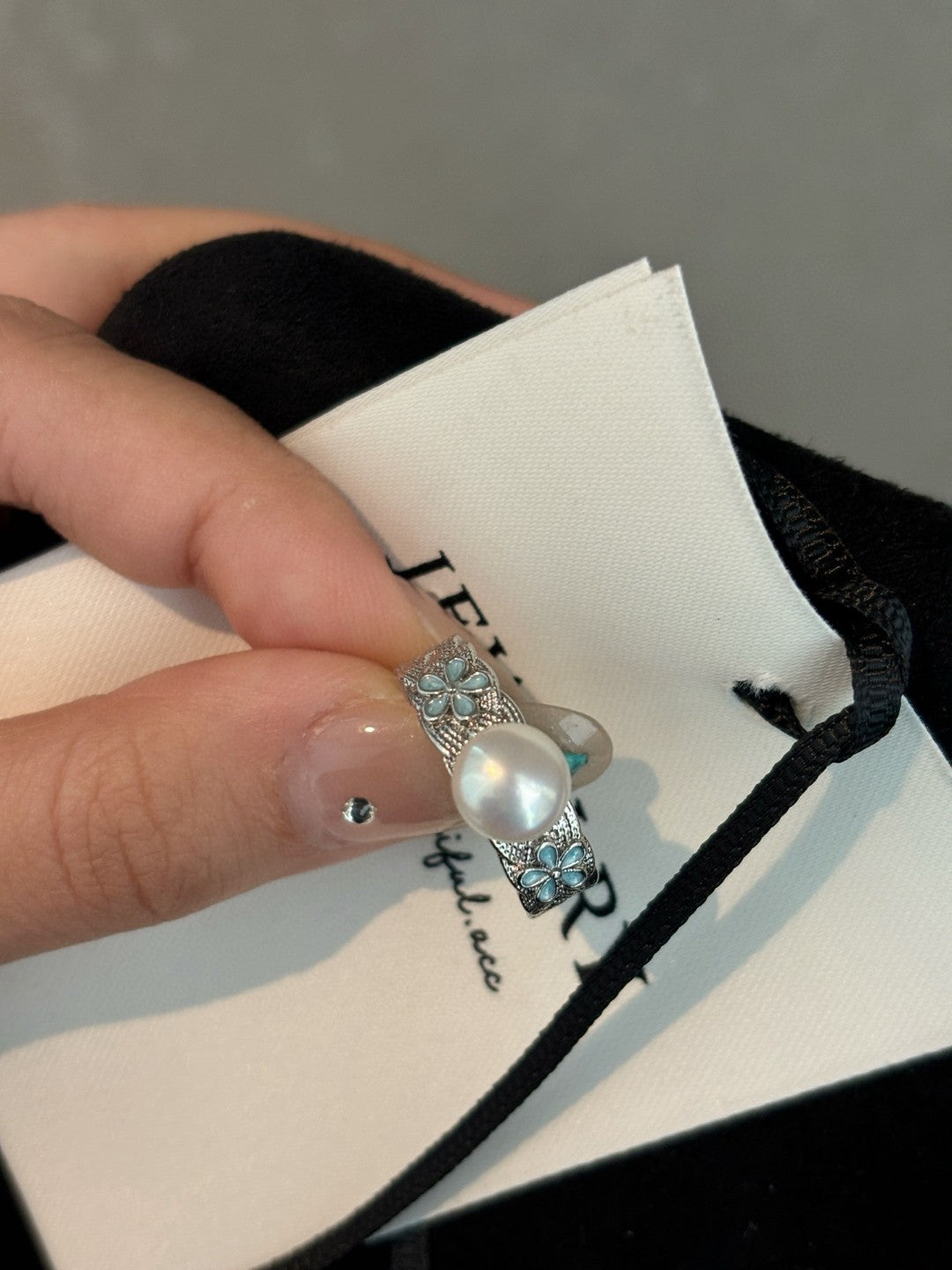 Enchanted Wild Pearl & Four-Leaf Clover Ring