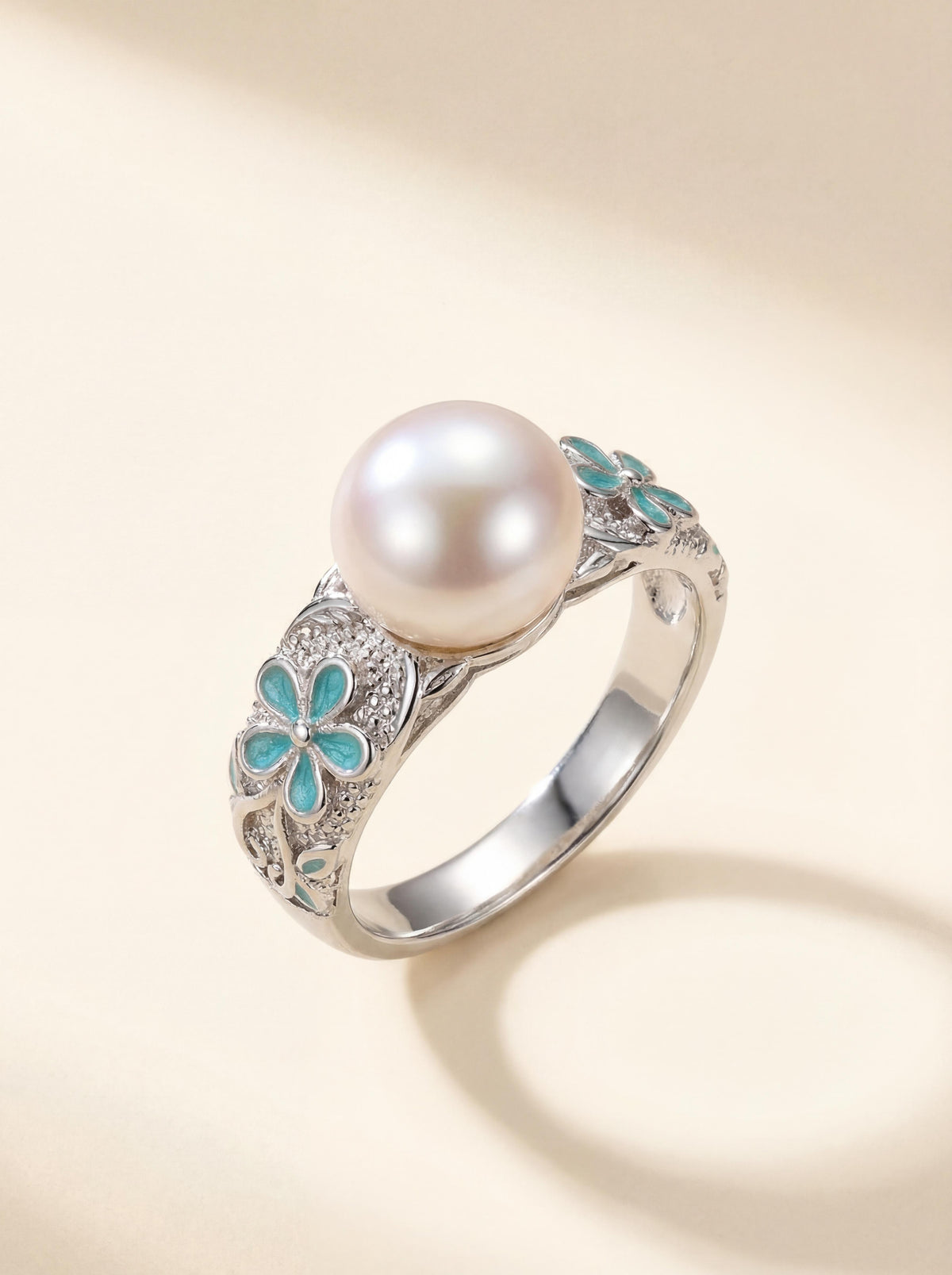 Enchanted Wild Pearl & Four-Leaf Clover Ring