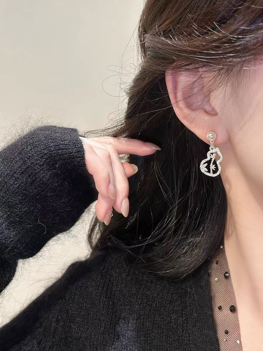 Bamboo Grace Freshwater Pearl Earrings