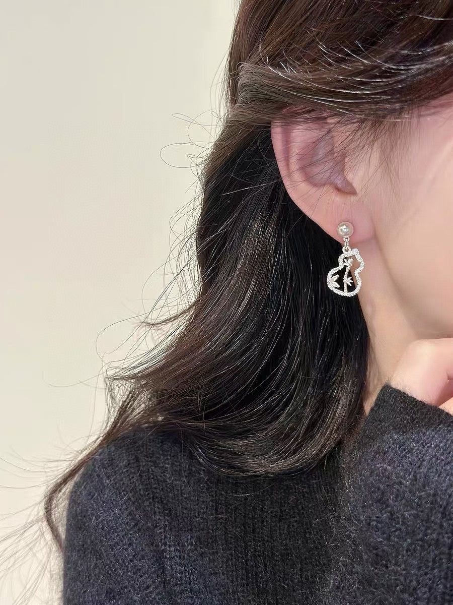 Bamboo Grace Freshwater Pearl Earrings