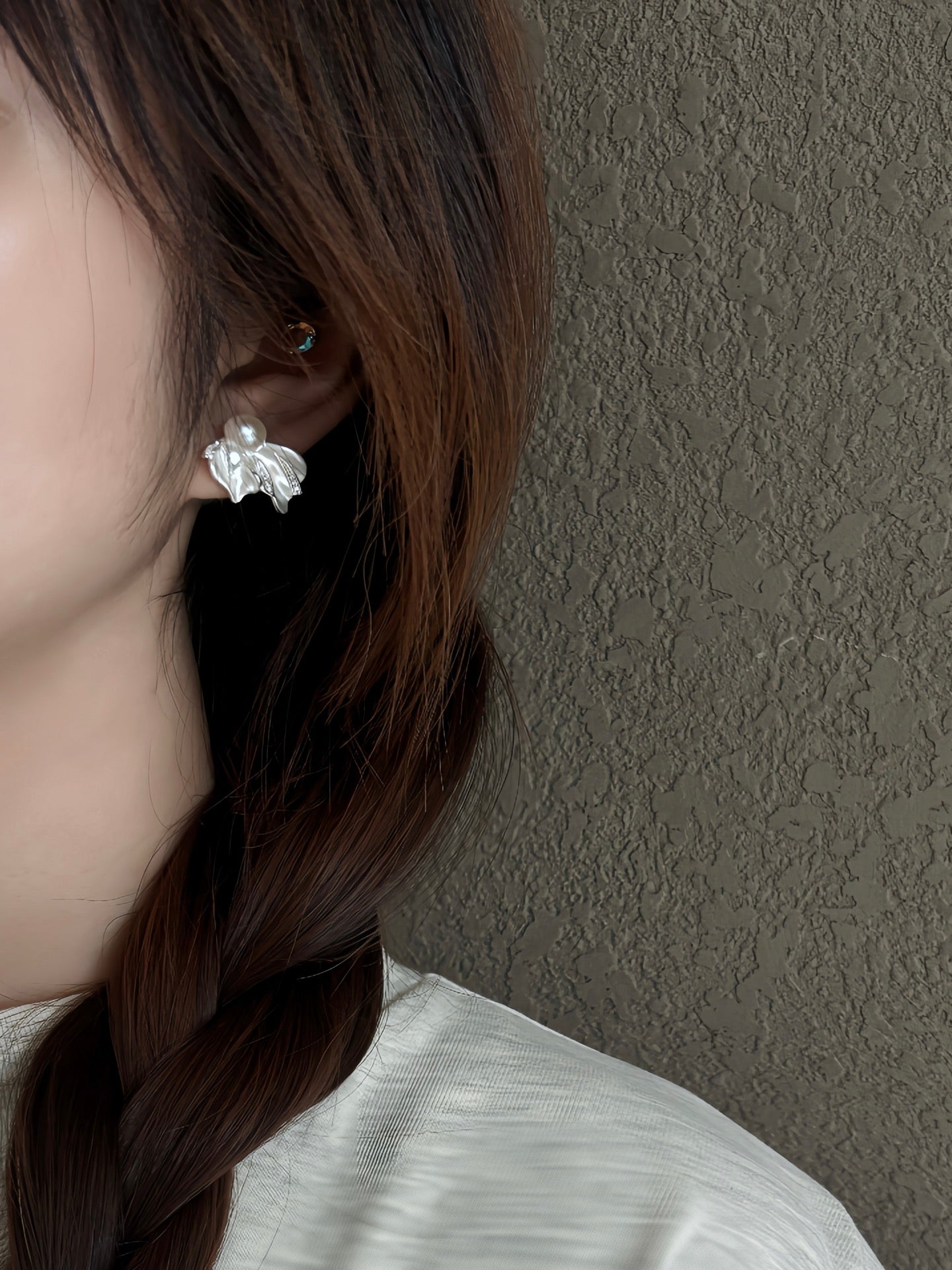 L'éclat de l'eau Freshwater Pearl Earrings