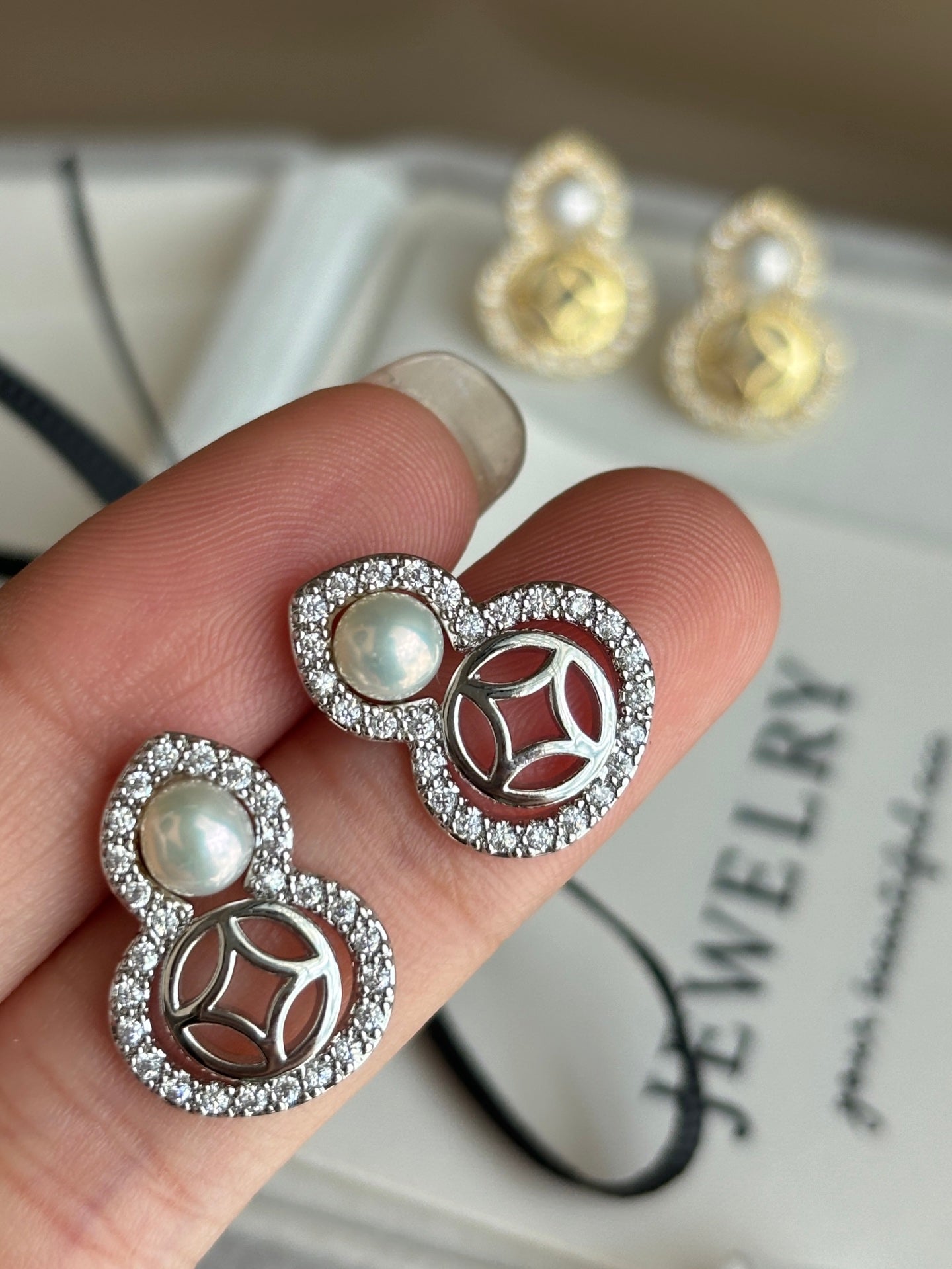 Double Hoops Freshwater Pearl Earrings