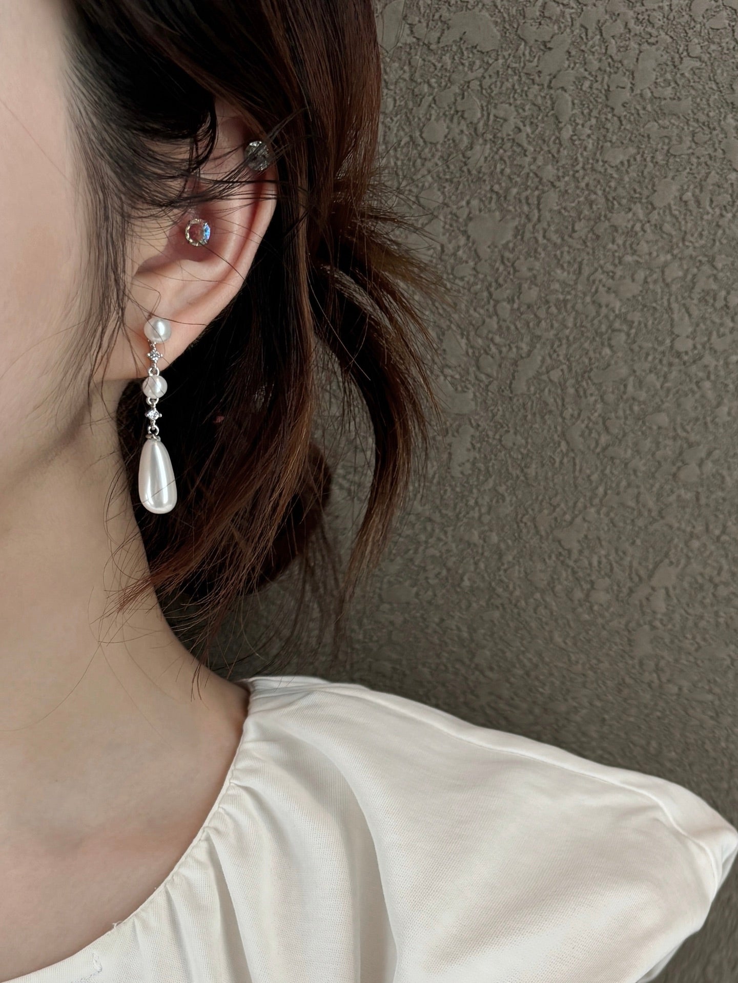 Dewdrop Pearl Earrings | Handcrafted Freshwater Pearls with Fringe & French-Style Chain for Effortless Elegance