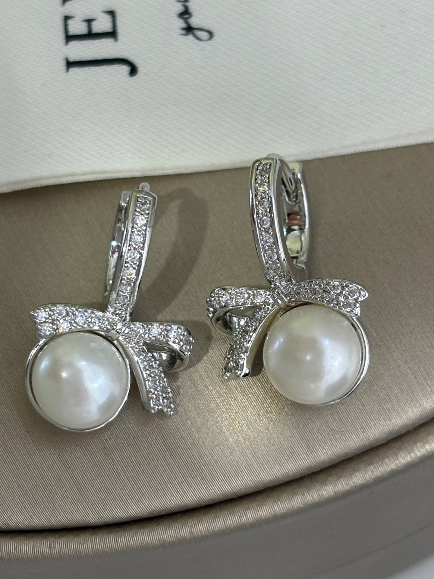 Wild Freshwater Pearl Bow Stud Earrings - Sparkling Tie Design