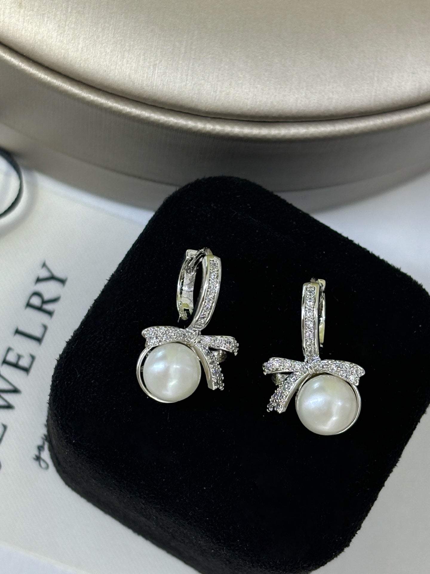 Wild Freshwater Pearl Bow Stud Earrings - Sparkling Tie Design