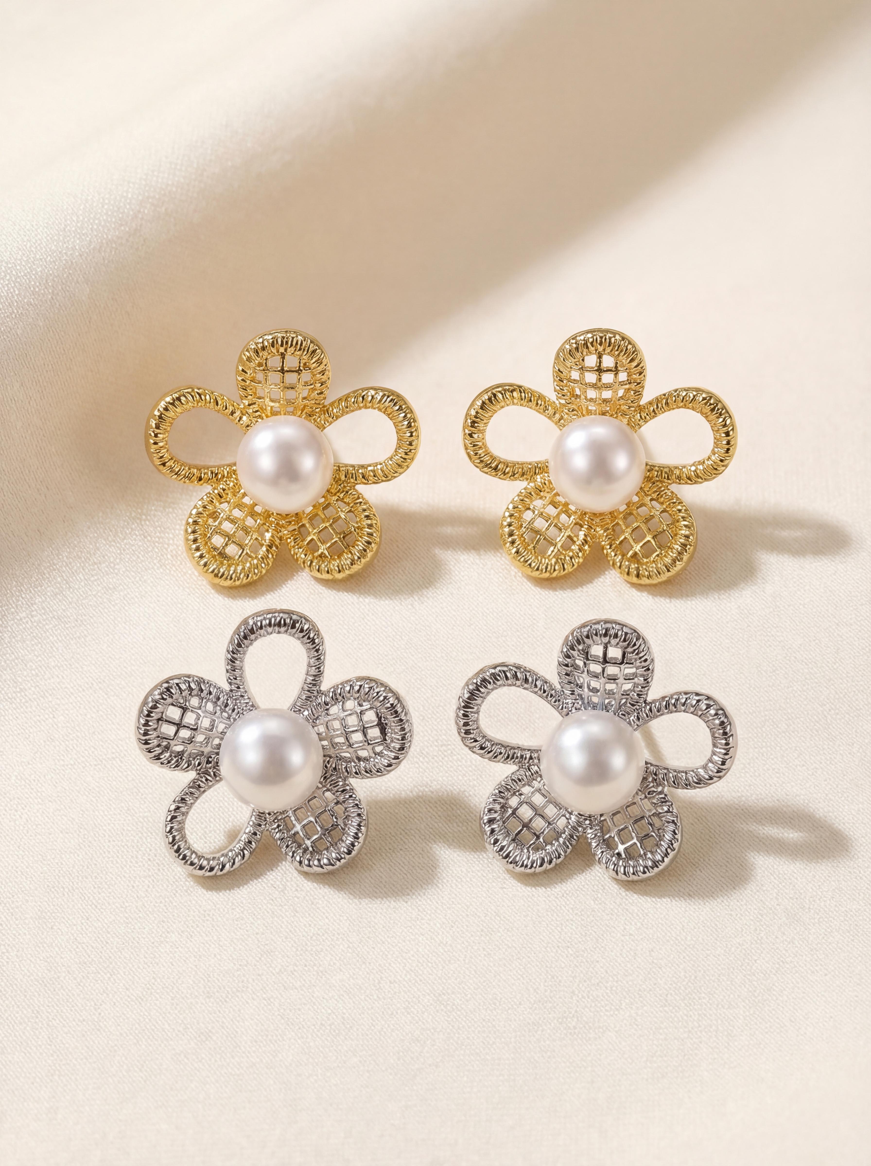 Timeless Artisan Daisies Pearl Earrings - Dual-Tone Freshwater Elegance