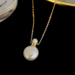 Baroque Freshwater Pearl Perfume Bottle Pendant Necklace – 14mm Elegant Button-Like Luster (Copy)